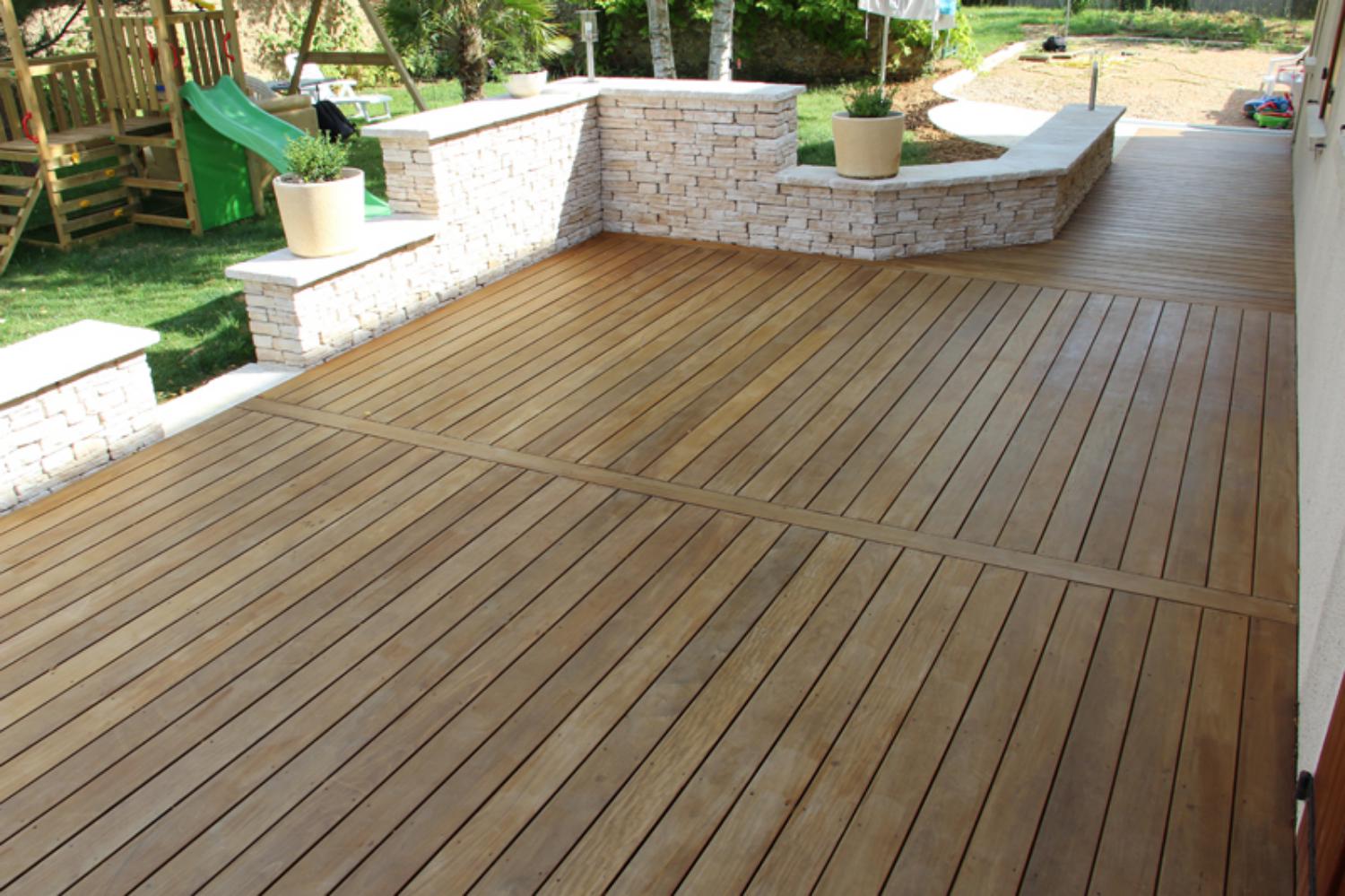 Création ou rénovation de vos espaces terrasses en bois, composite, pavé, autobloquant ...